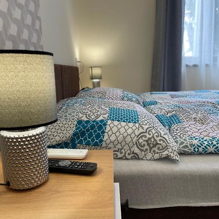 Kovacs Apartmanhaz Kiskunhalas Eksteriør bilde