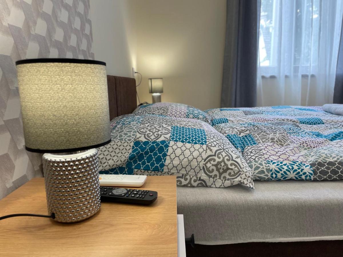 Kovacs Apartmanhaz Kiskunhalas Eksteriør bilde