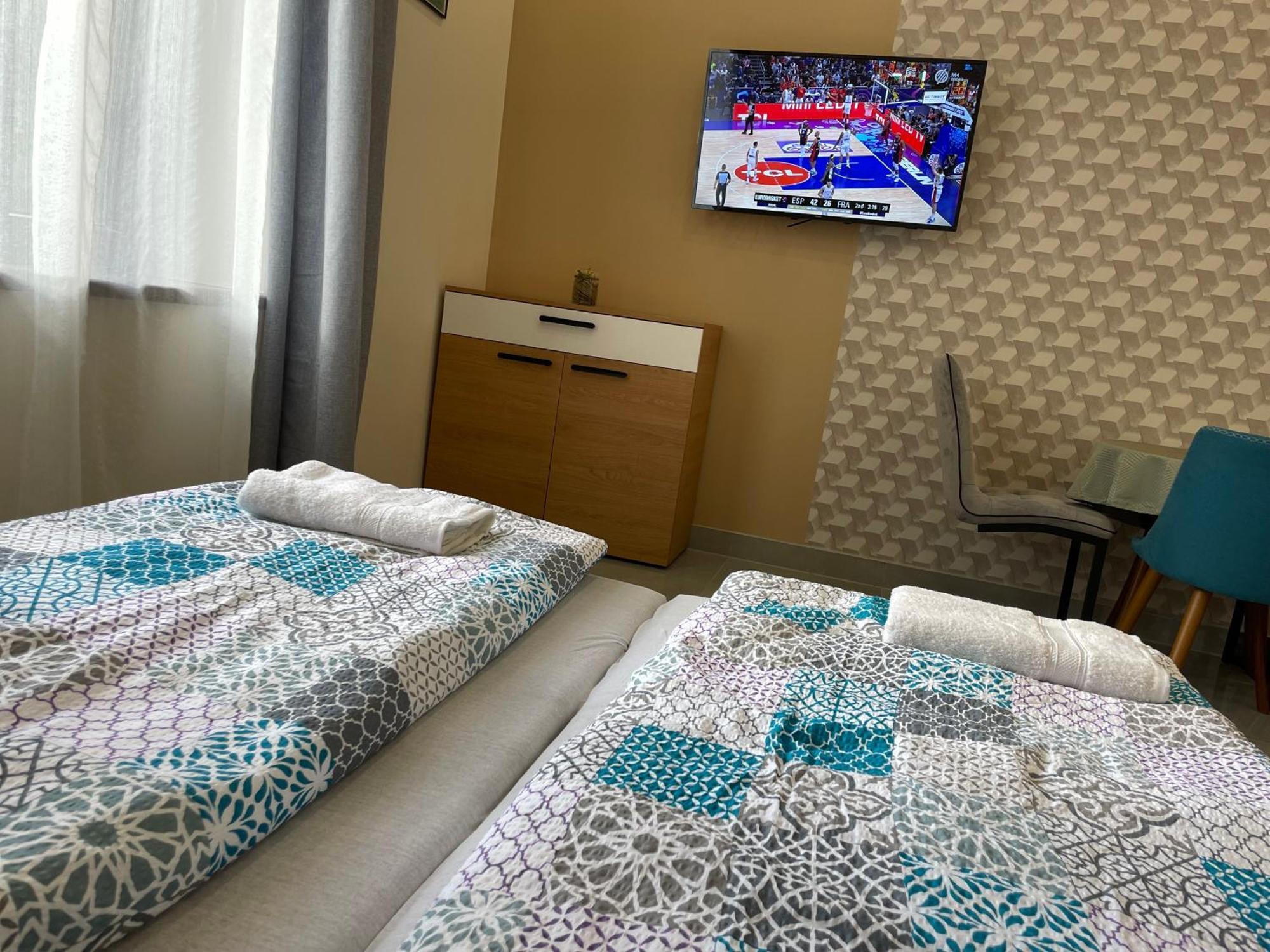 Kovacs Apartmanhaz Kiskunhalas Rom bilde