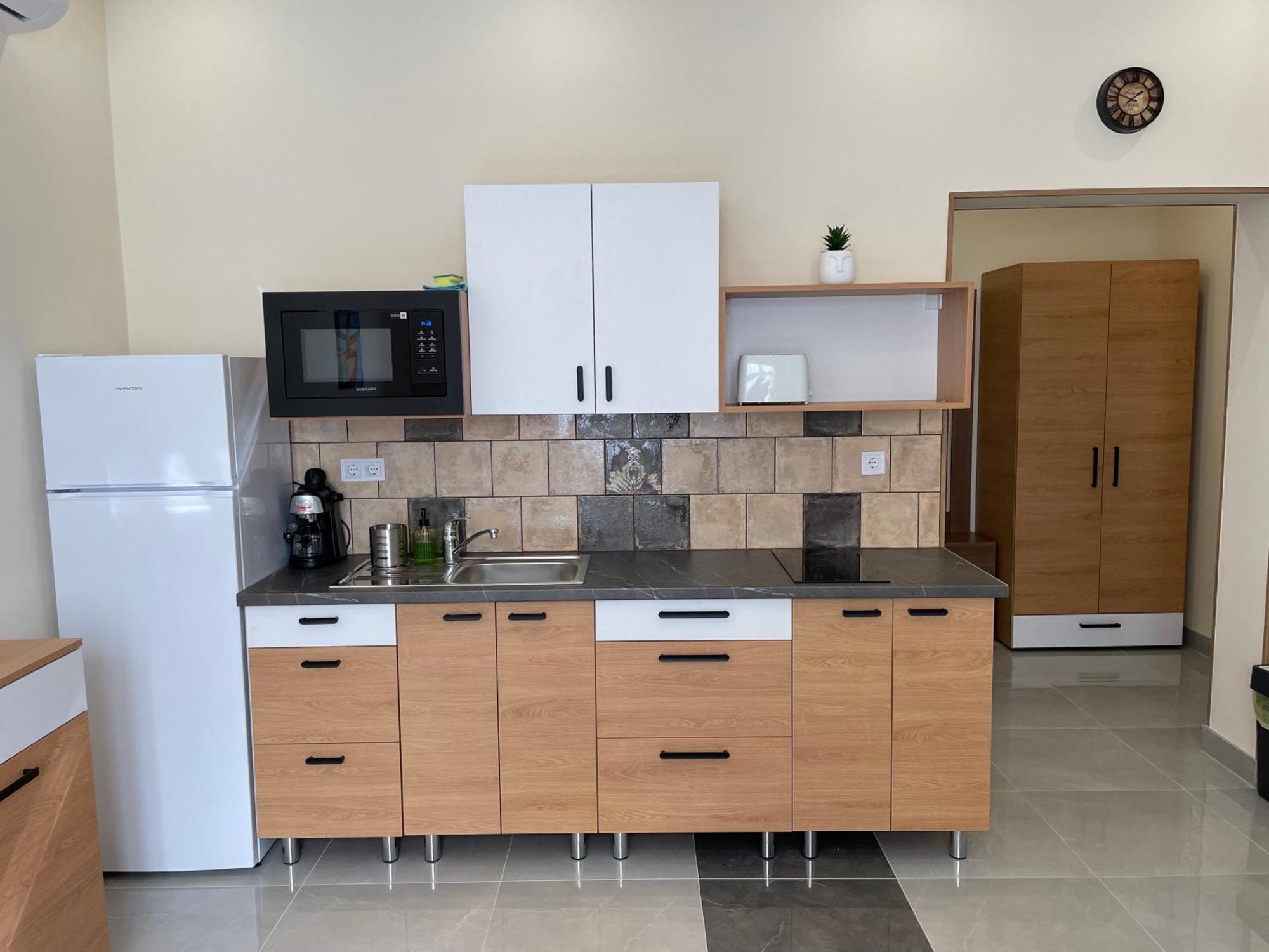 Kovacs Apartmanhaz Kiskunhalas Rom bilde