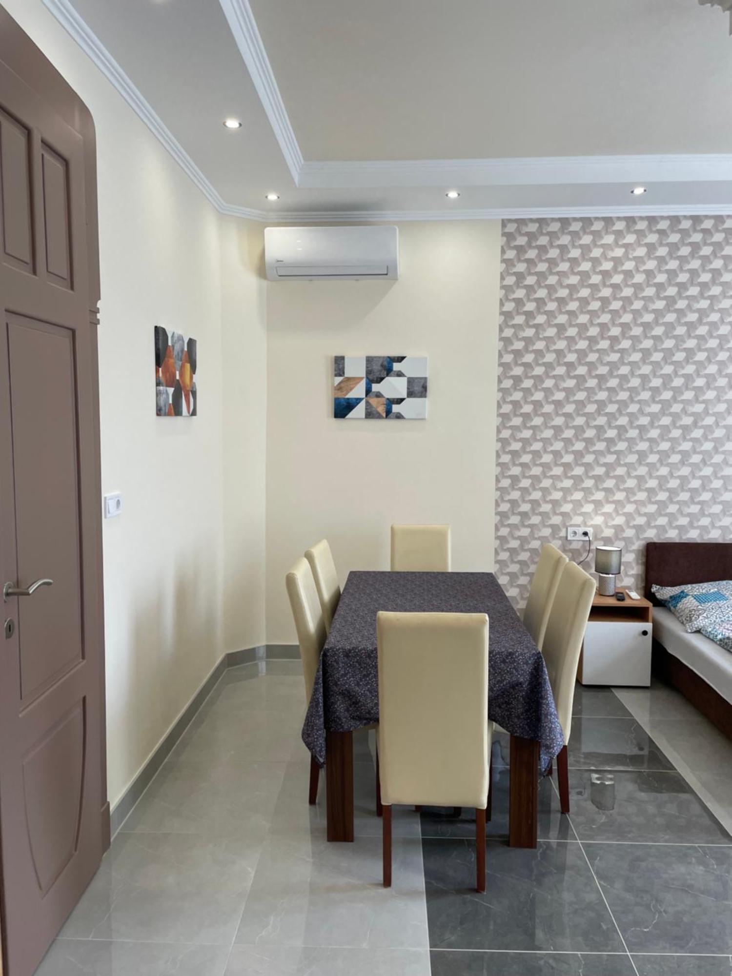 Kovacs Apartmanhaz Kiskunhalas Rom bilde