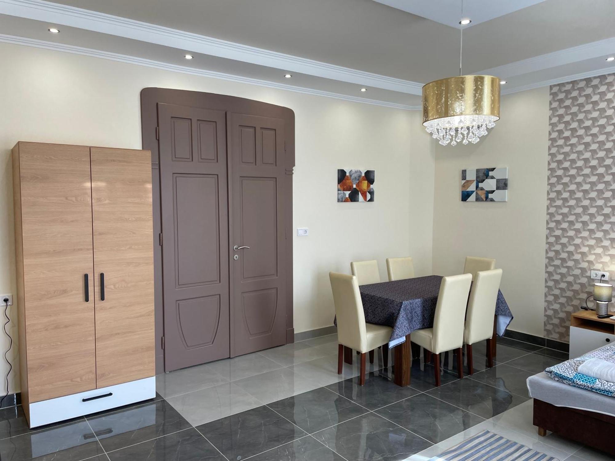 Kovacs Apartmanhaz Kiskunhalas Rom bilde