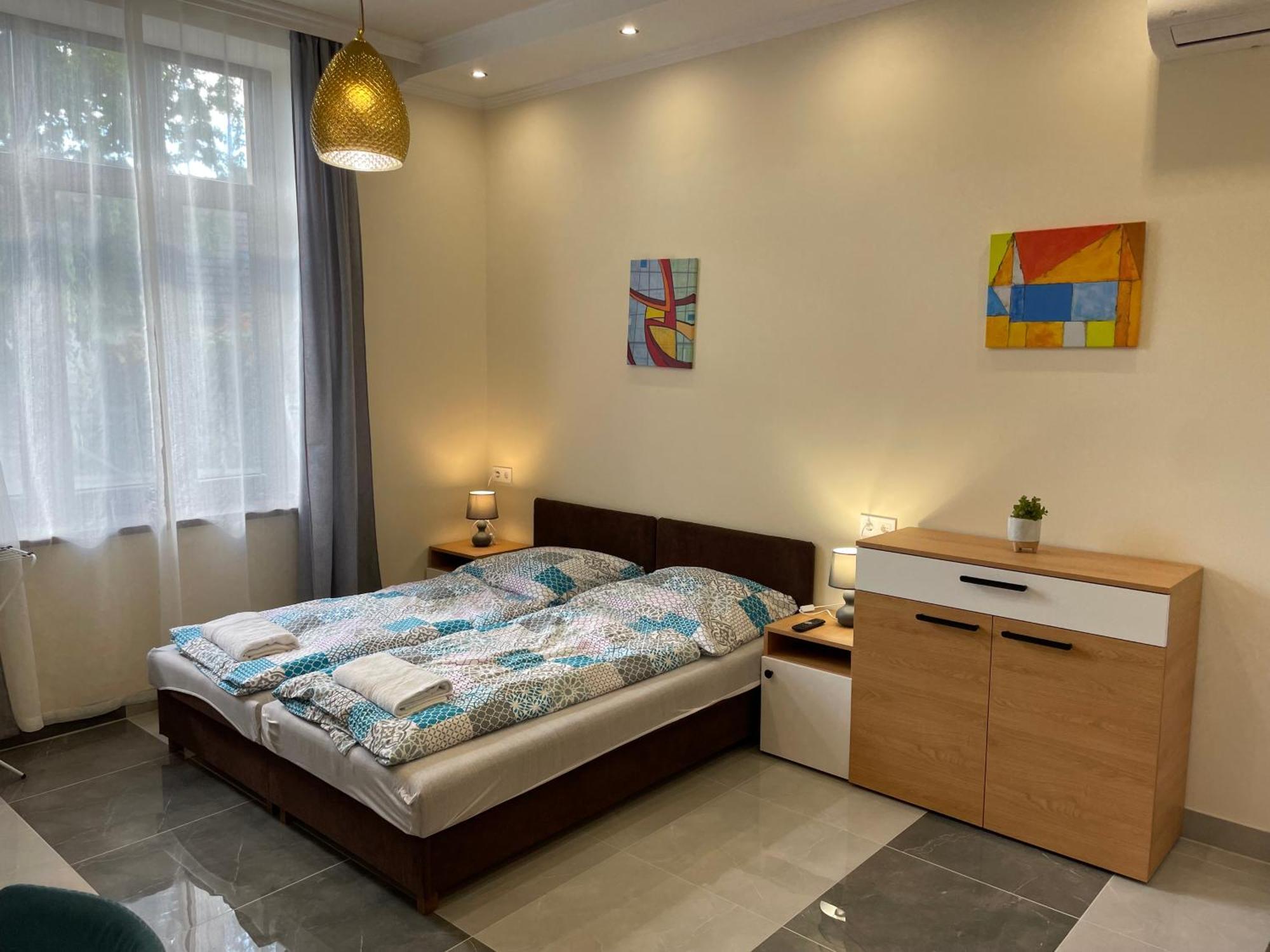 Kovacs Apartmanhaz Kiskunhalas Rom bilde