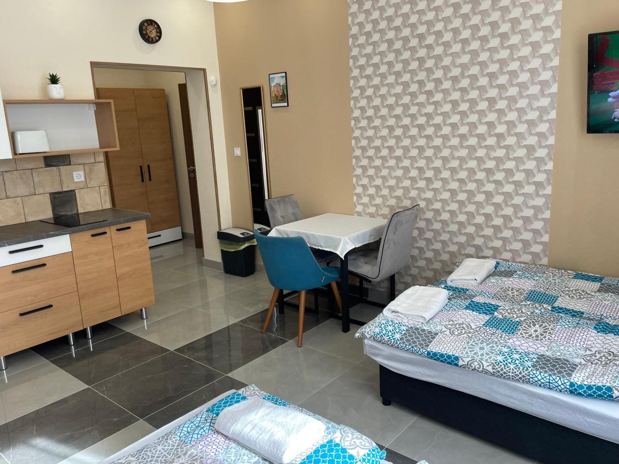 Kovacs Apartmanhaz Kiskunhalas Rom bilde