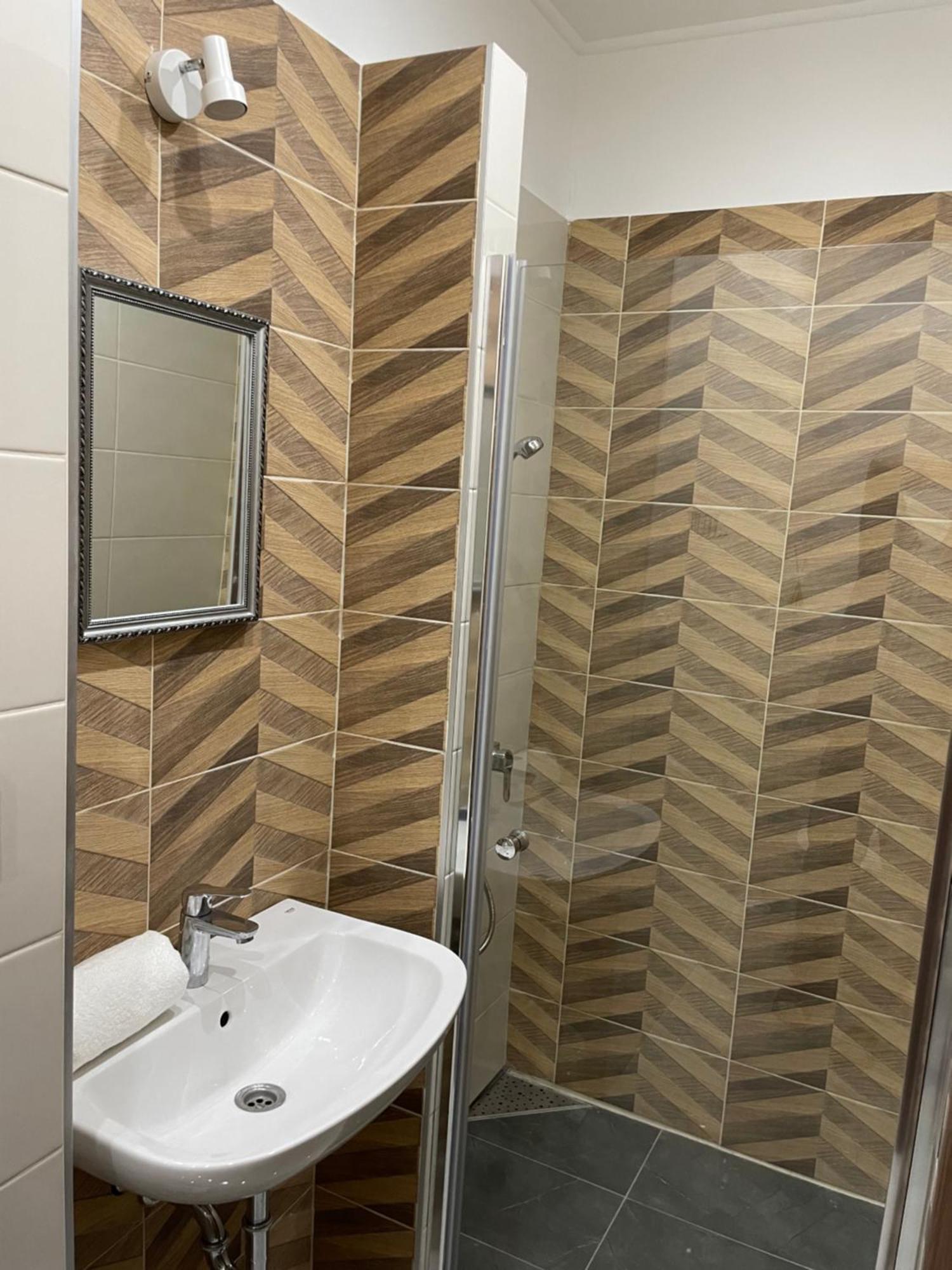 Kovacs Apartmanhaz Kiskunhalas Rom bilde