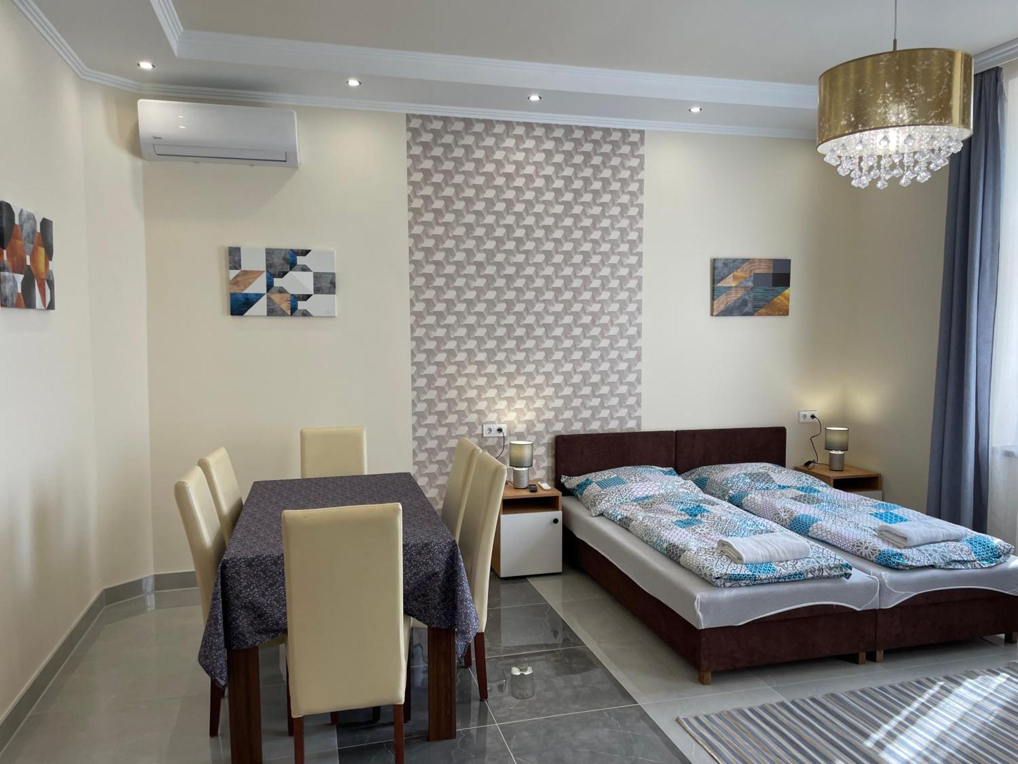 Kovacs Apartmanhaz Kiskunhalas Rom bilde